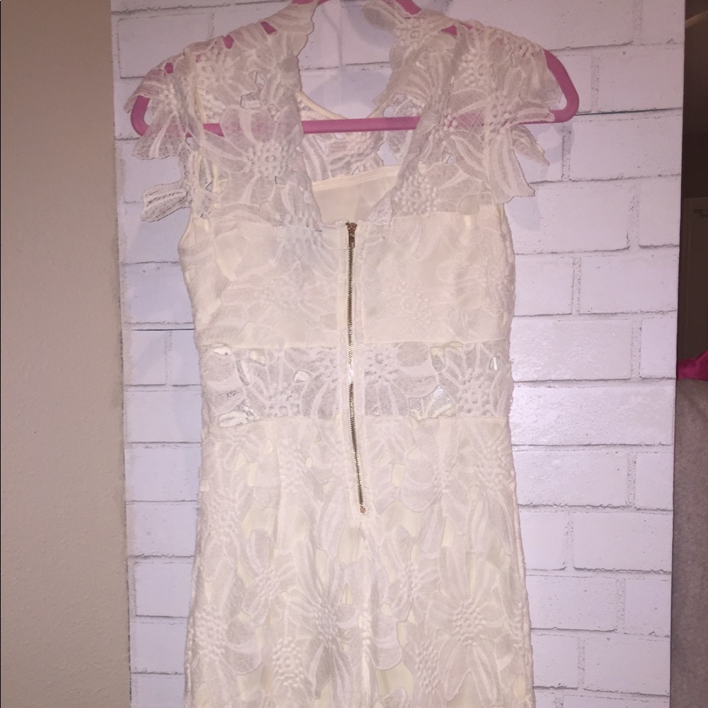 Lace detail mini dress